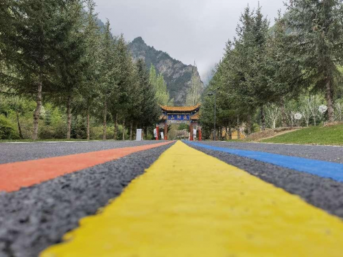 漳县遮阳山：以攀岩盛事促“文旅活县”(图2)
