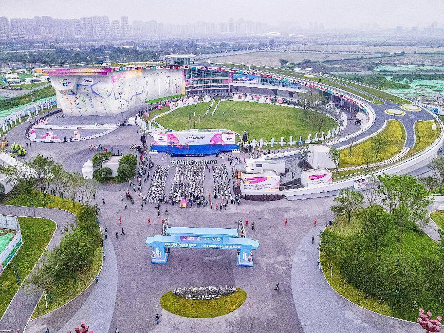 2024亚洲少年攀岩锦标赛在眉山开幕(图5)
