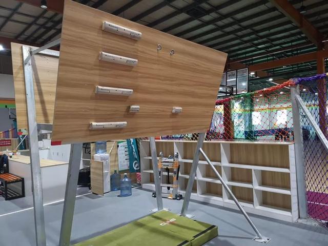 探店丨儿童攀岩了解一下可以“飞檐走壁”的那种(图8)