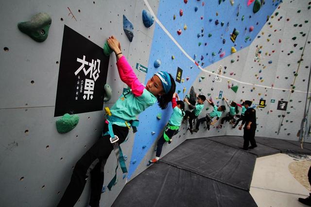 探店丨儿童攀岩了解一下可以“飞檐走壁”的那种(图12)