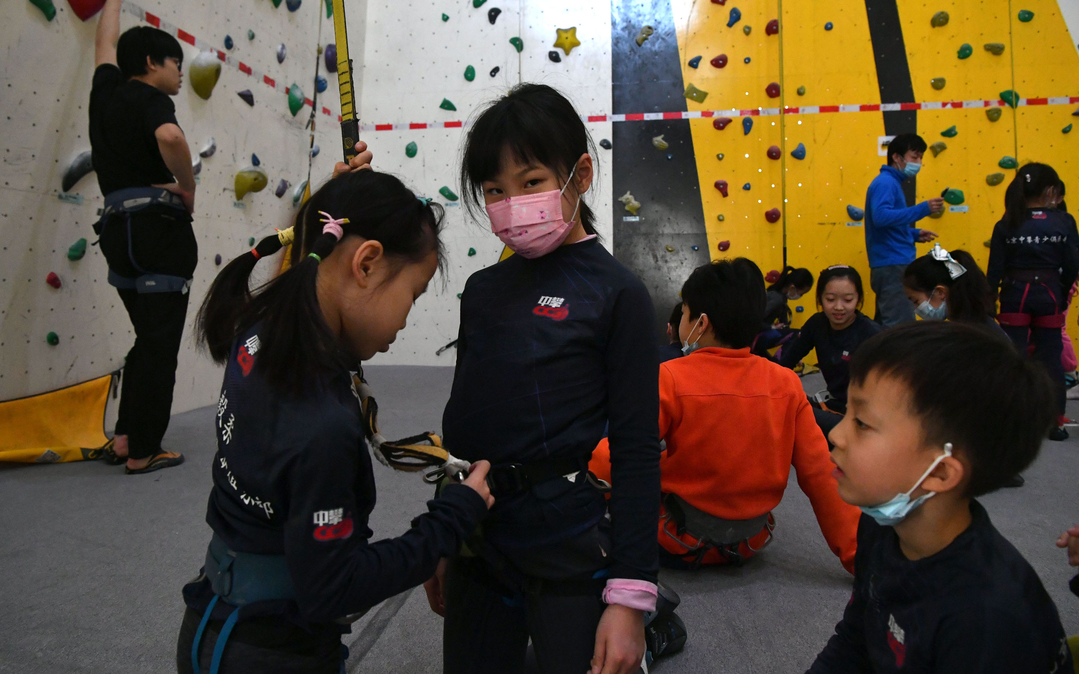 岩馆400家爱好者30万中国攀岩疾速向上(图4)