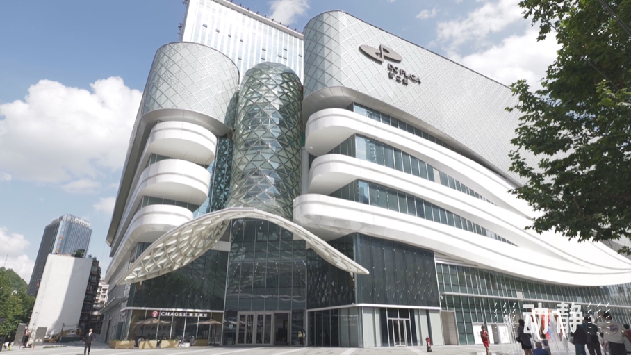 半年落子四大商业体南明区城市商圈激发消费新动能(图3)