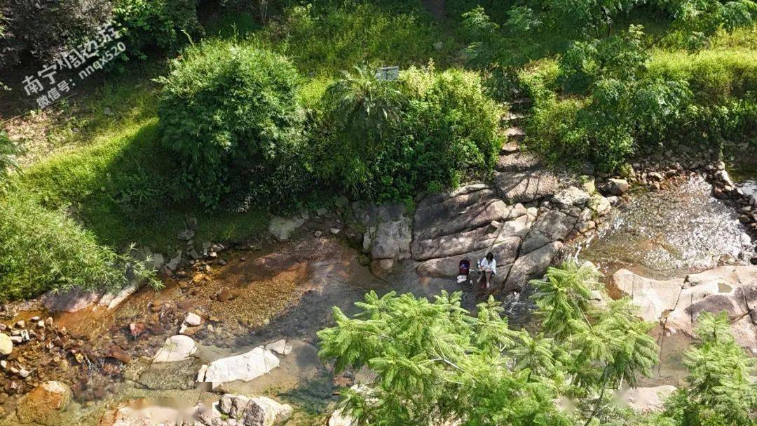 南宁自驾25h竟然藏了个世外桃源般的露营地！群山环抱、溪水潺潺可以溯溪游泳、露营烧烤！(图2)