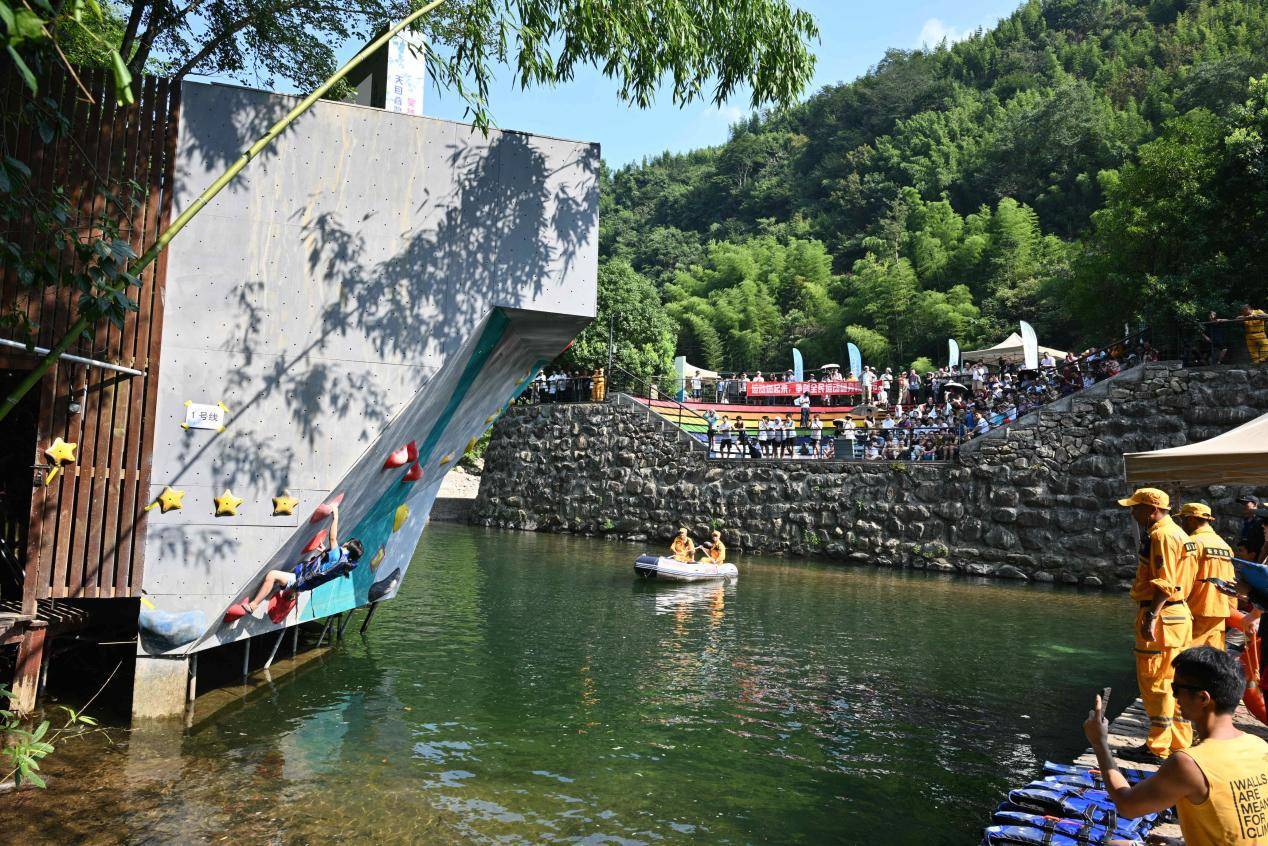 攀岩运动助力乡村振兴浙江省水上攀石大赛在杭州临安举行(图6)