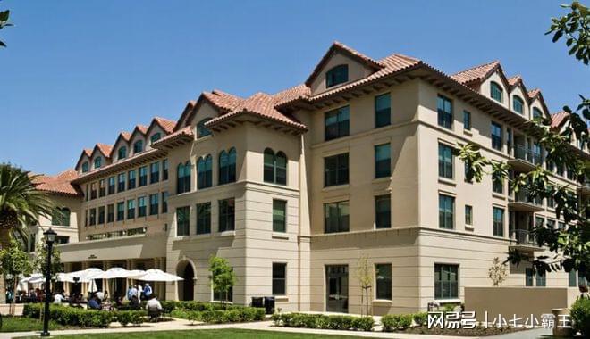 羡慕哭了！住在「全美最好的大学宿舍」到底有多幸福？(图4)