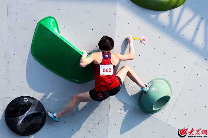 “岩壁芭蕾”绽放泰安2024亚洲攀岩锦标赛开赛(图2)