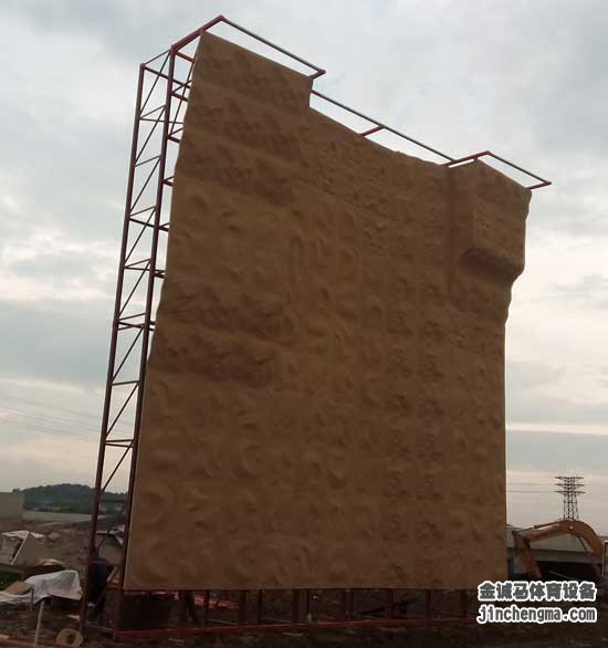 人工攀岩壁的主要结构组成