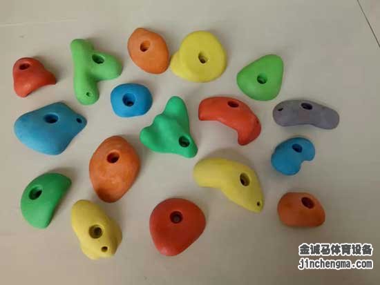 人工攀岩壁的主要结构组成(图4)