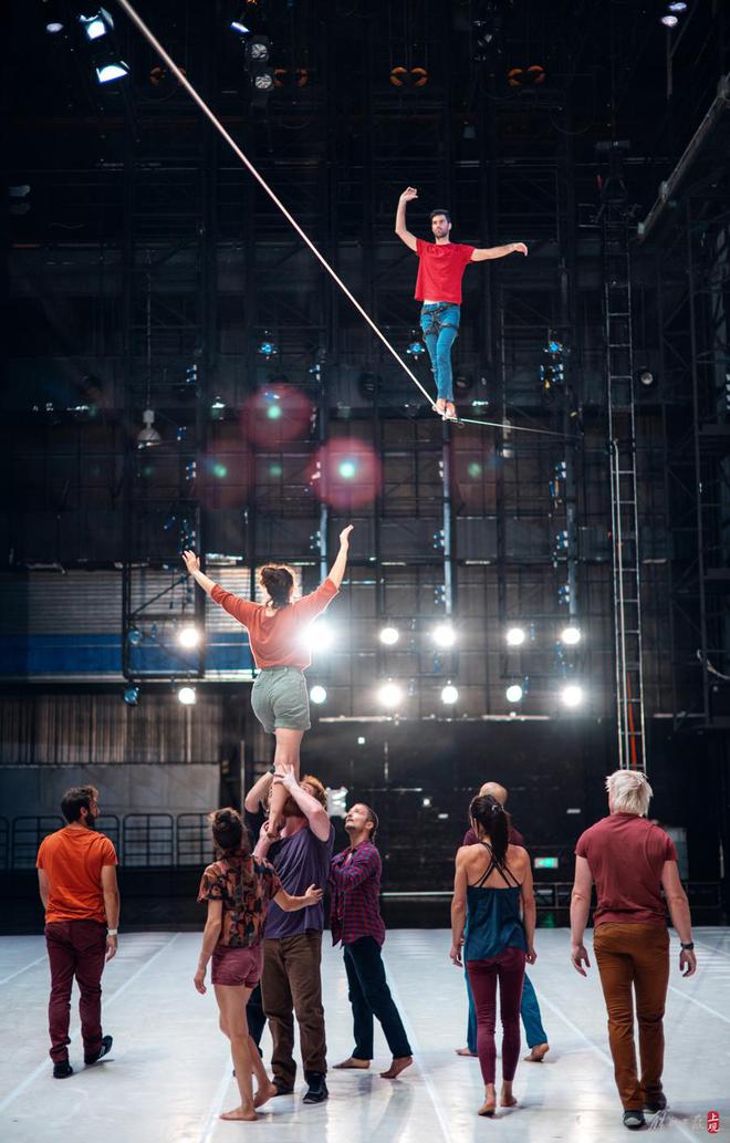 攀岩走钢索原地起飞…这部法国舞蹈名作来到上海呈现极限运动之美(图13)