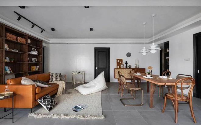 125㎡设计客厅变身图书馆儿童房设计攀岩墙学习玩耍两不误