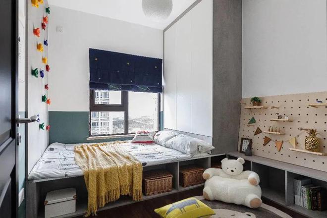 125㎡设计客厅变身图书馆儿童房设计攀岩墙学习玩耍两不误(图8)