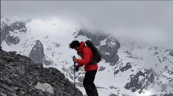 24岁驴友徒步贡嘎失联60天徒步队在冰海子发现遗体已面目全非(图2)