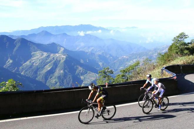 当DeepSeek“锐评”骑行圈里不同人群会得到……(图4)