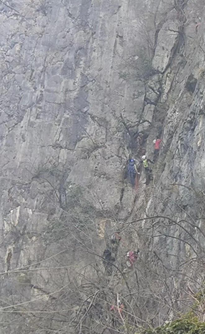 武汉一旅友坠崖身亡！