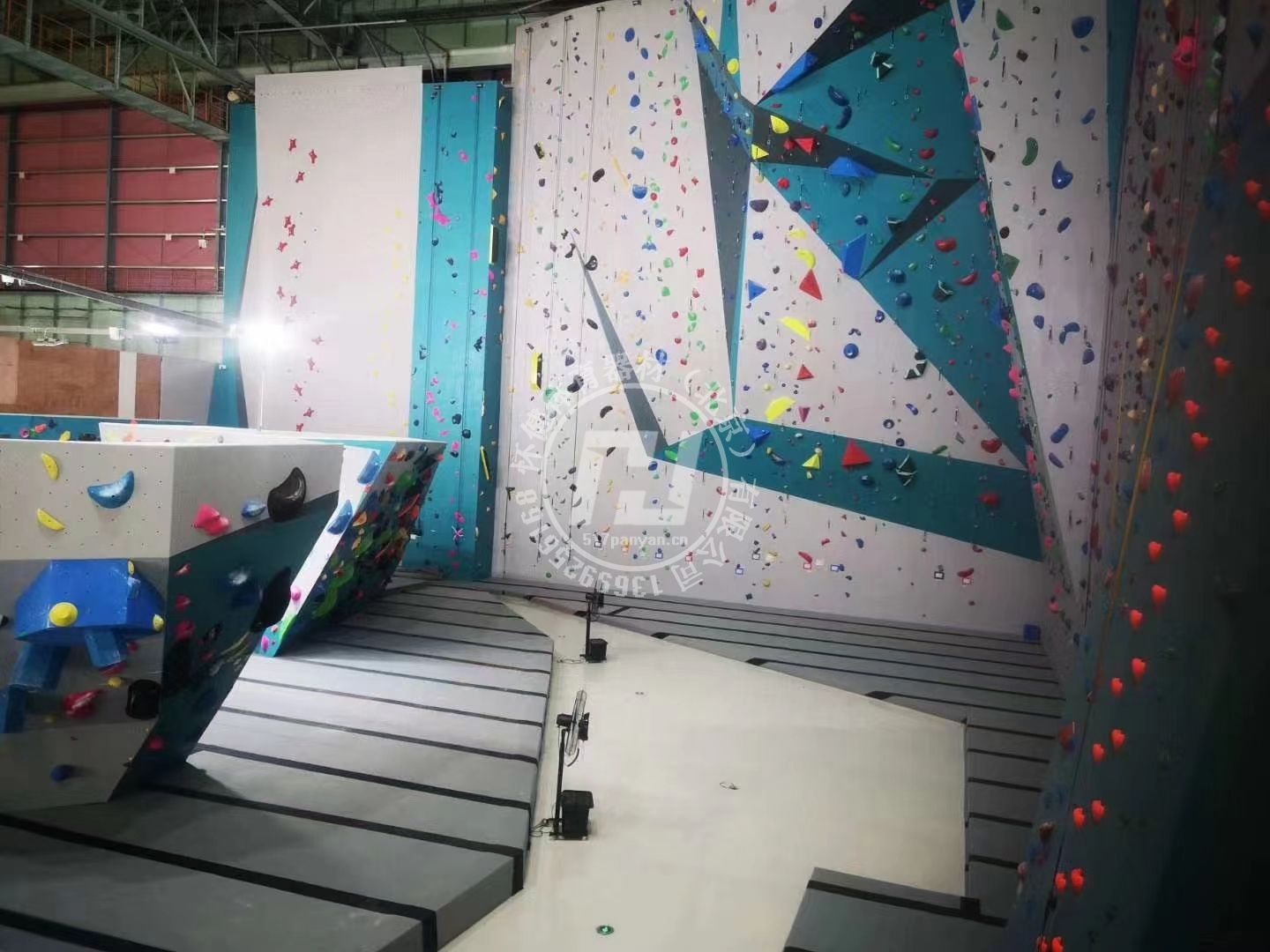 欧特克取得使用机器学习从楼层平面图图纸进行合成数据生成和建筑信息模型要素提取专利