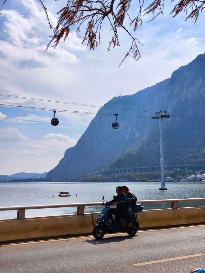 开屏观察｜在西山峭壁上攀岩会破坏自然景观吗？景区回应(图3)