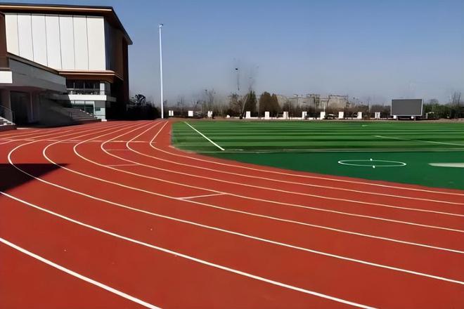 塑胶跑道应该选择什么品牌看看这份！(图2)