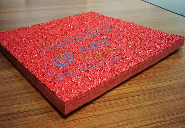 全塑型塑胶跑道怎样检测是否有毒？