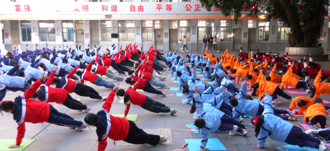 舞龙舞狮、攀岩、壁虎爬……福州课间体育玩嗨了！(图4)