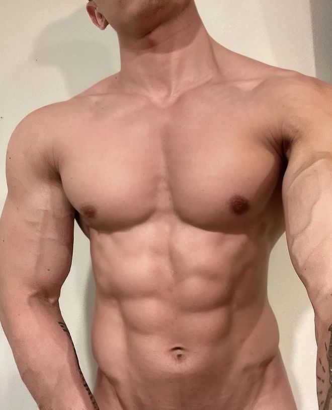 5个腹部训练动作强化核心肌群打造巧克力腹肌！