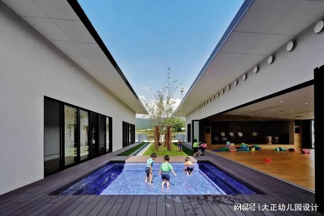 一个与自然共生的幼儿园(图6)