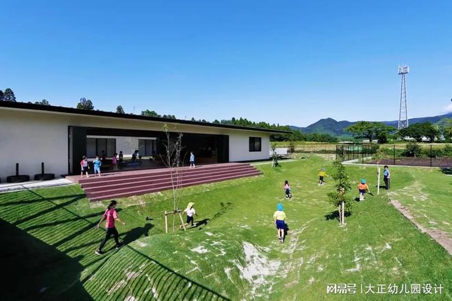 一个与自然共生的幼儿园(图4)