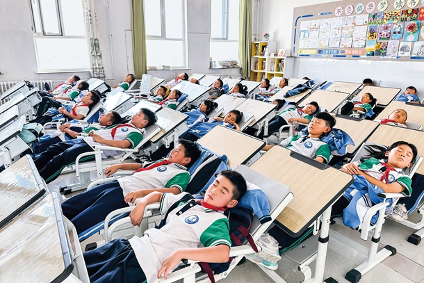 执“实干笔”绘“实景图”(图2)