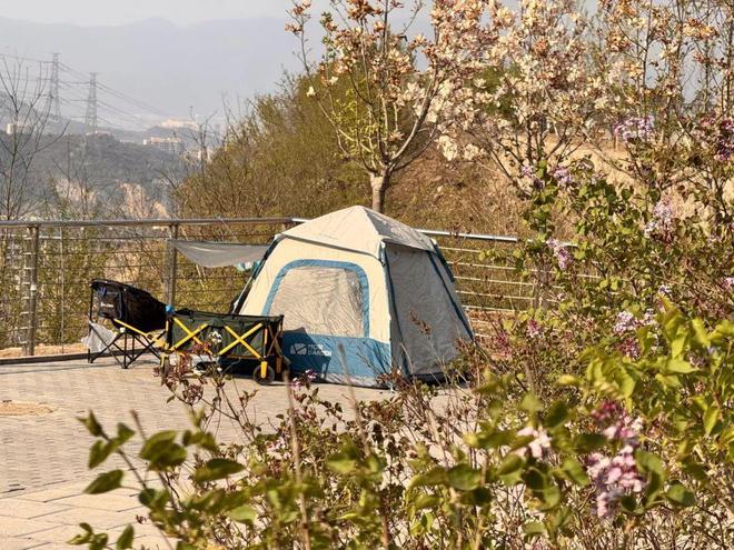 网红大滑梯、攀岩墙！京西这个郊野大公园人少景美还免费！