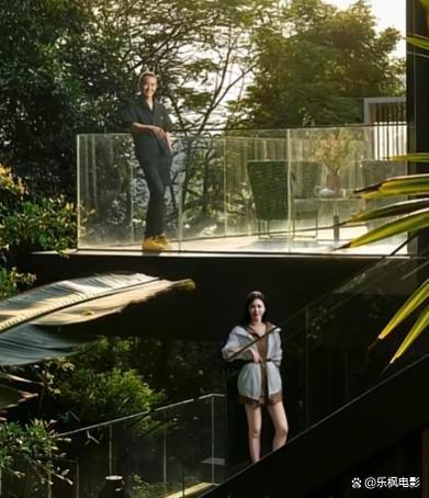 74岁王石与44岁田朴珺携手登上杂志豪宅曝光睡10万天价床(图5)