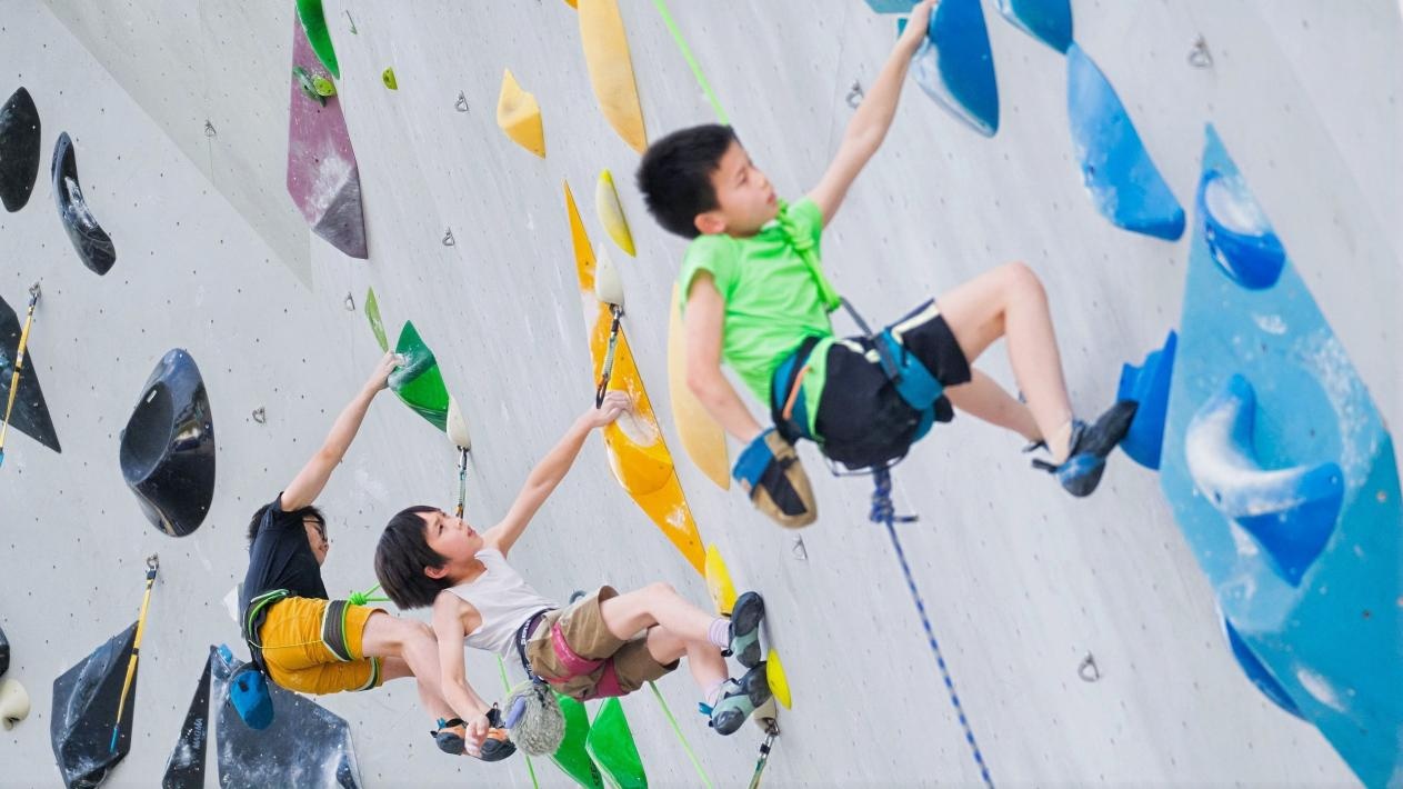 第九届全国少年攀岩锦标赛在四川眉山举行(图3)