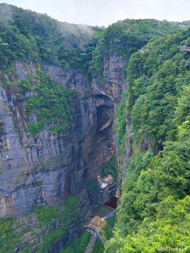几月去张家界旅游最佳时间？黄金时段早知晓！(图2)