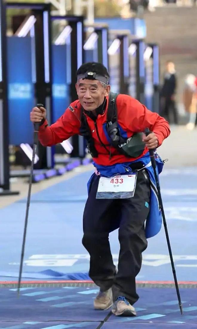 运动装备市场规模将超6000亿珠峰攀登季看点多犀牛说(图9)