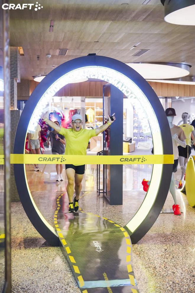 运动装备市场规模将超6000亿珠峰攀登季看点多犀牛说(图29)