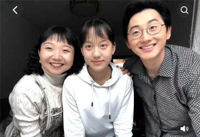 黄磊女儿演电影直接搭档王一博汤唯网友：不买账没这义务(图3)