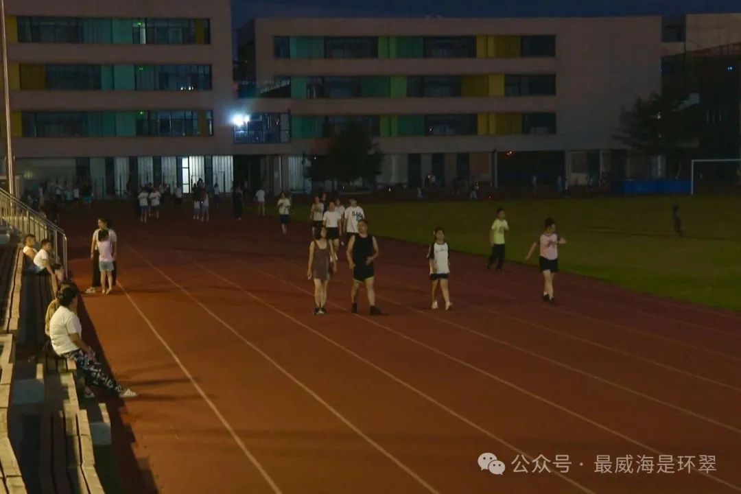 威海这些场地全开放还有老师来当教练！(图2)