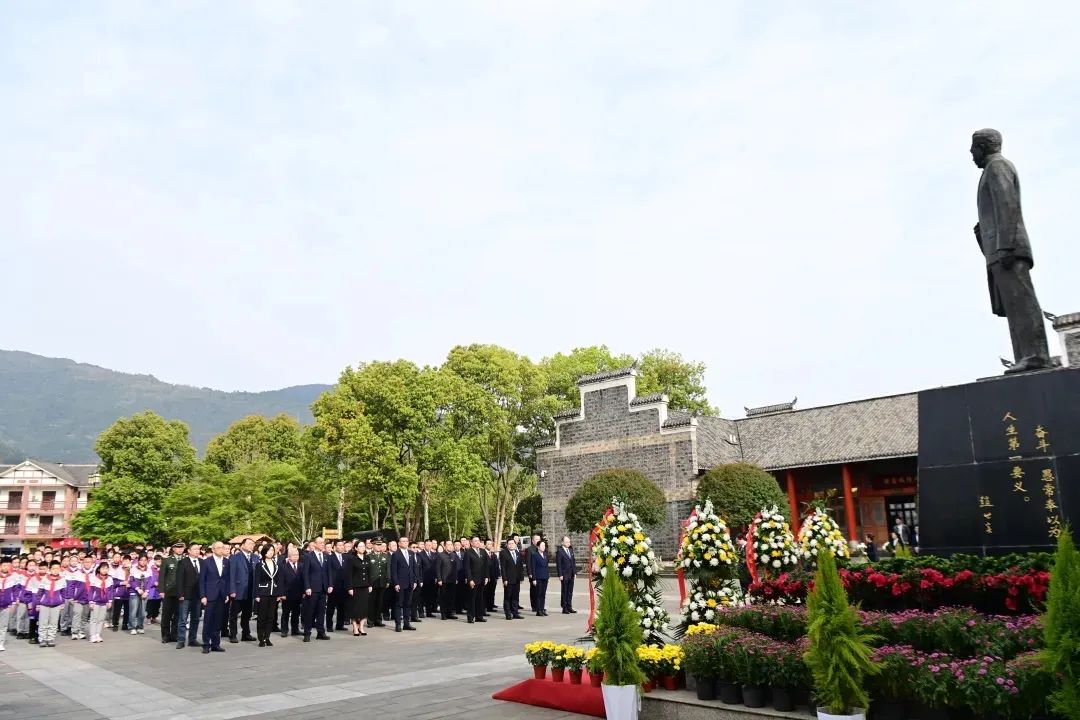 酉深度丨民族团结之花在酉阳绽放(图1)