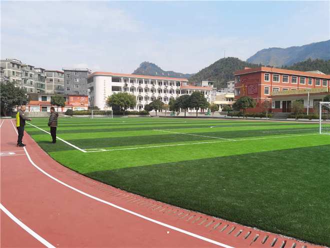 2025塑胶跑道加工厂玉峰体育抛丸除锈静电喷塑工艺精湛