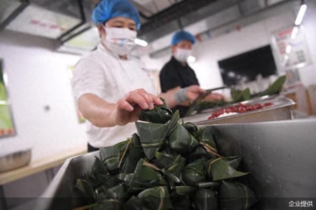 客流预计提升超15%景区门店预订热双节叠加引餐饮热潮(图1)