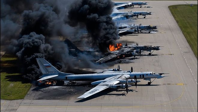 俄罗斯轰炸机“傻呵呵”露天停放被乌军击中41架是因为遵守美俄New-START规定？(图15)