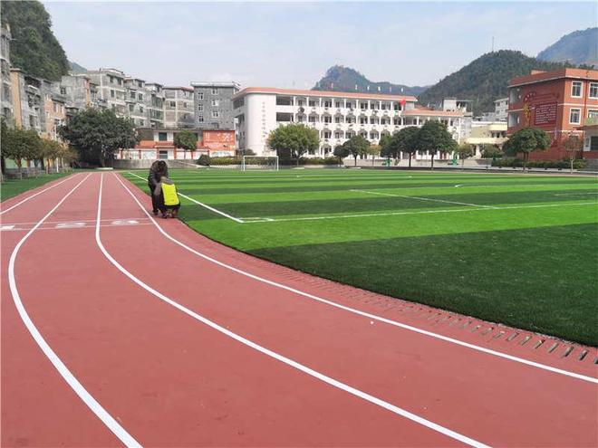 2025塑胶跑道企业玉峰体育按需定制免费设计场景图专业(图3)