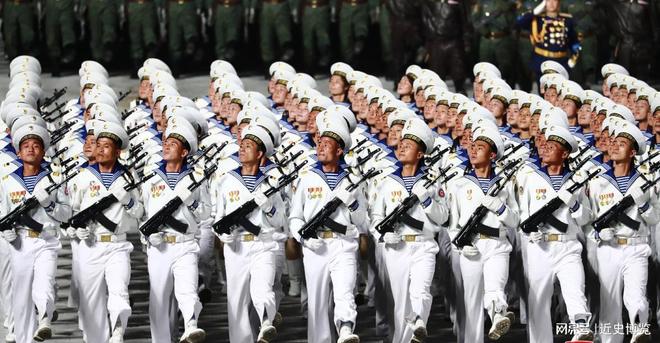 朝鲜驱逐舰终于扶正舰艏彻底断开修复有多大的困难？(图1)