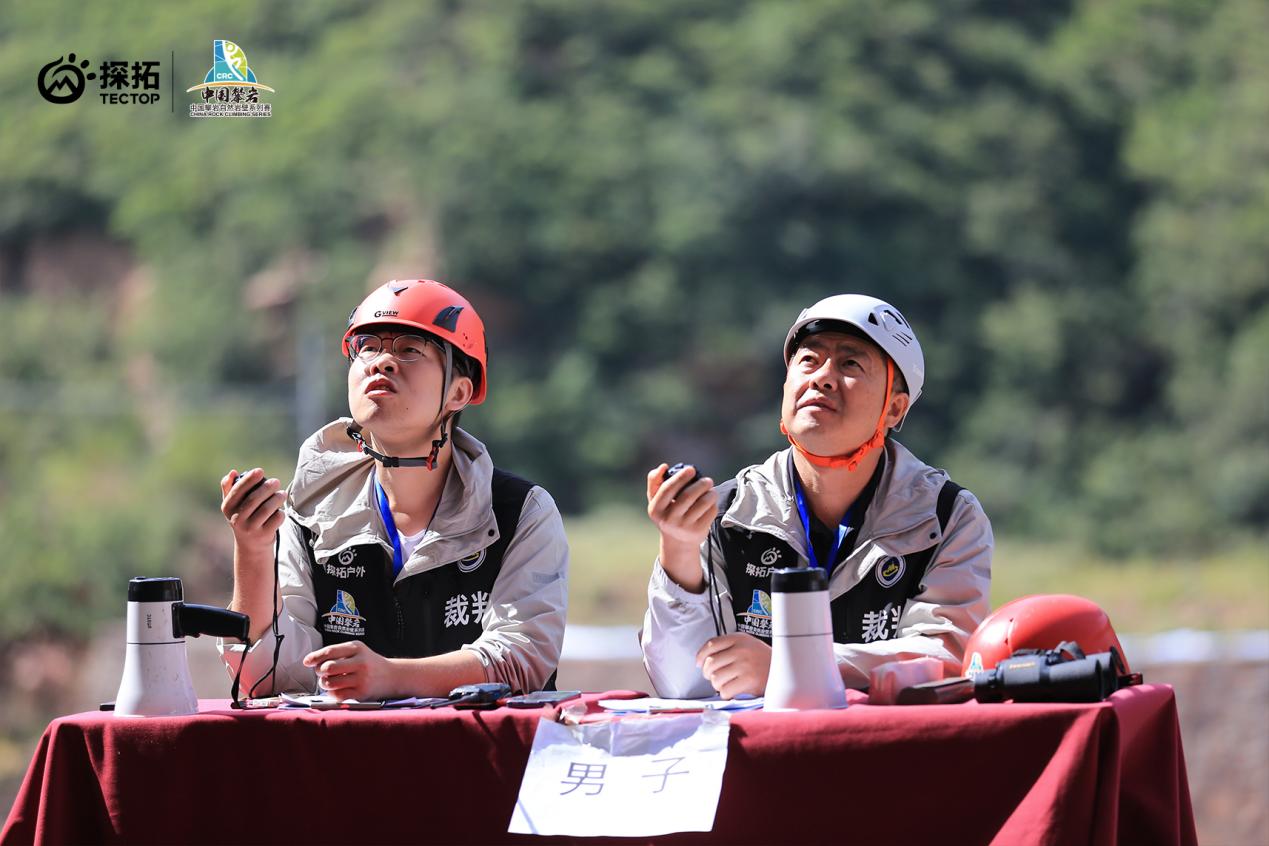 探拓赞助中国攀岩自然岩壁系列赛装备助力无畏向上(图2)