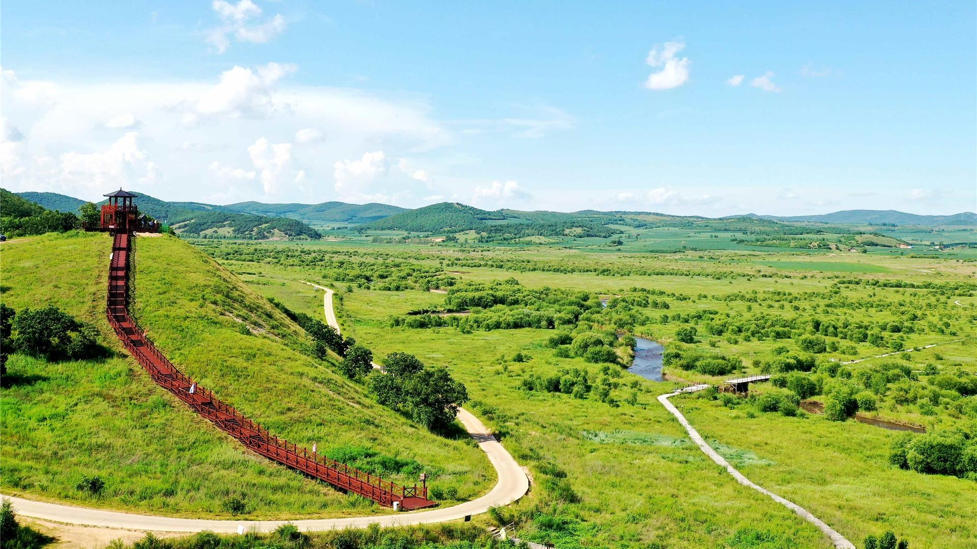 登山亲水品美食！来阿荣旗复兴镇休闲农家院畅游金秋(图1)
