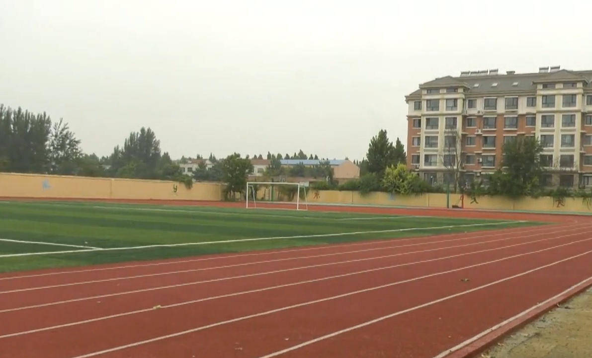 高密咸家社区：加大设施投入打造群众满意教育