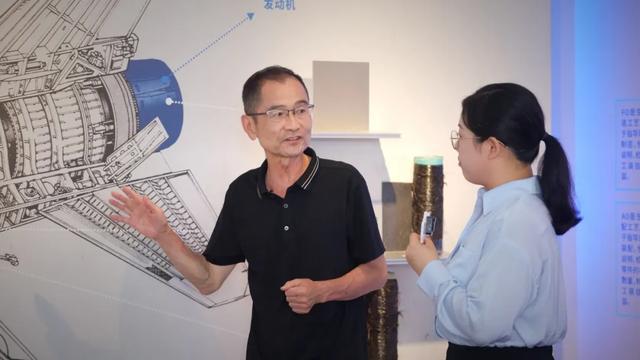 笃行青春路奋发筑脊梁丨成都市开学第一课开讲啦(图10)