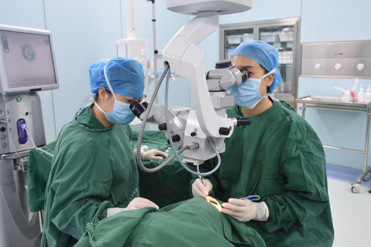 安徽霍山：守护一眼光明耕耘一方未来