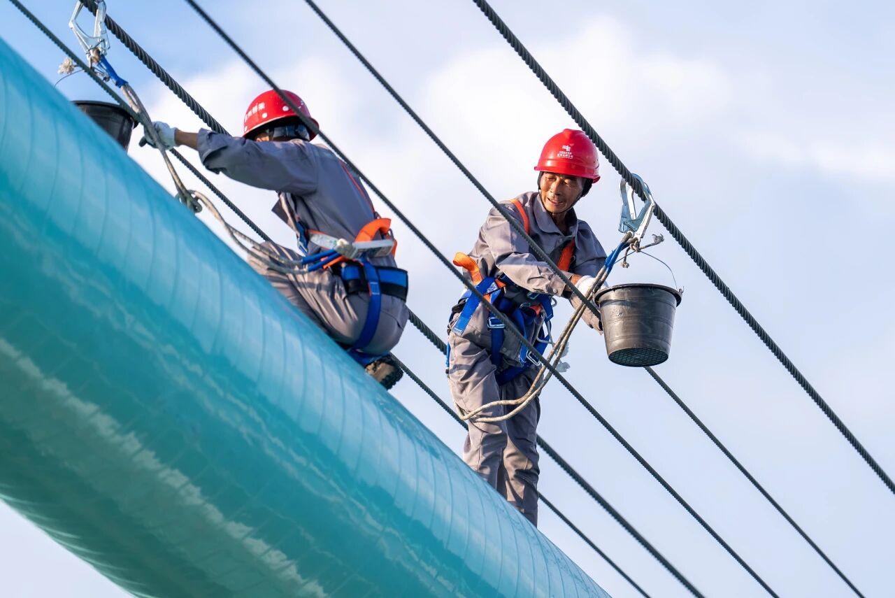 大国工程+1！贵州花江峡谷大桥建成通车“横竖”都是世界第一！(图4)