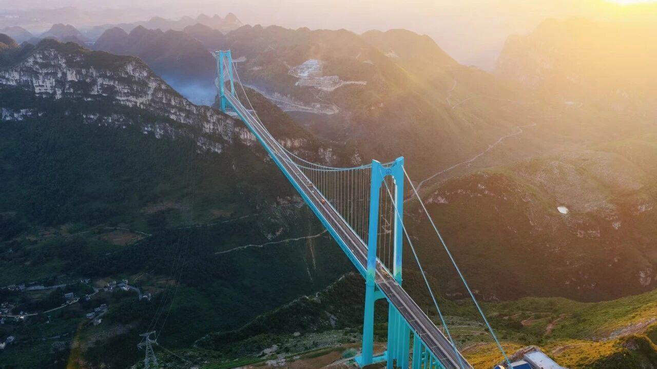 大国工程+1！贵州花江峡谷大桥建成通车“横竖”都是世界第一！(图5)