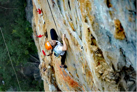 中国攀岩自然岩壁系列赛第八次落户广西马山(图5)