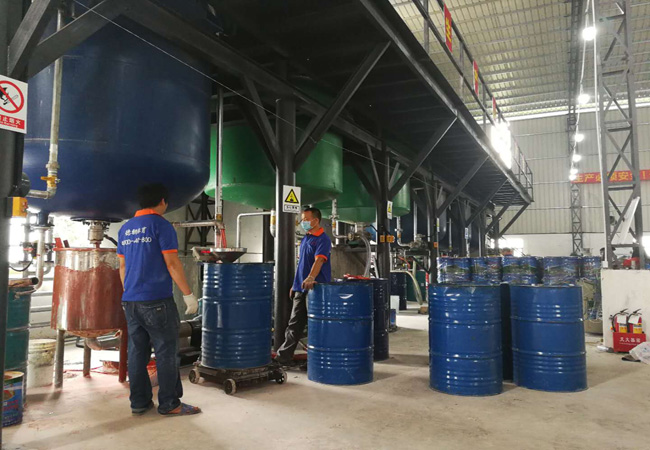 东莞塑胶跑道厂家介绍塑胶跑道的特点!(图1)